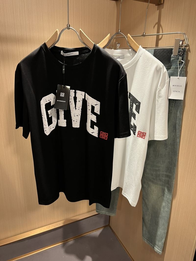 Givenchy T-Shirts